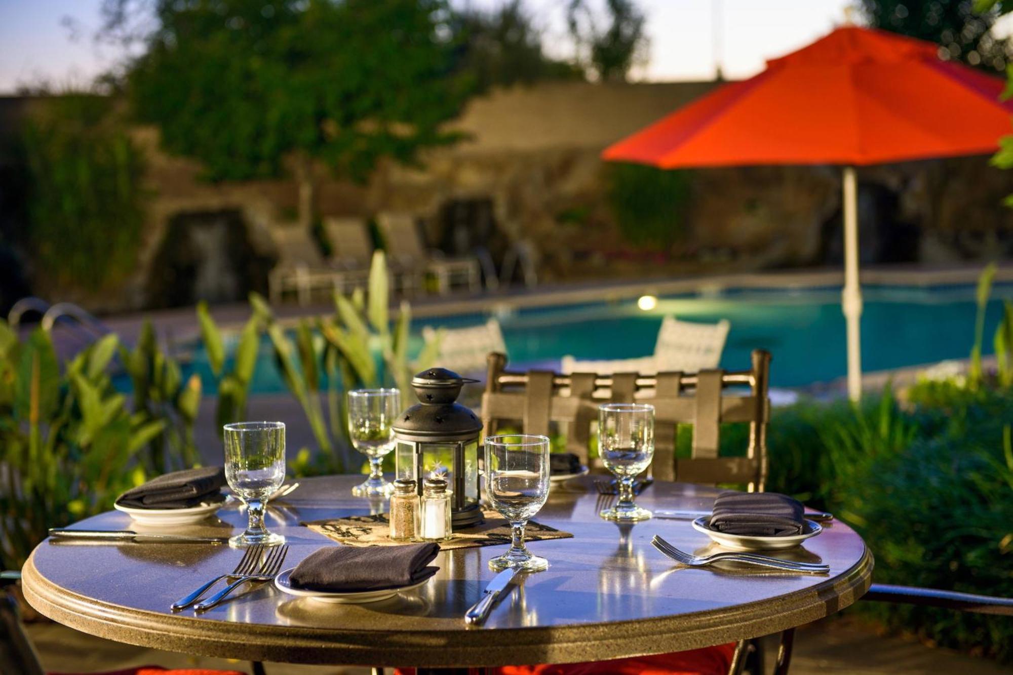 Sacramento Marriott Rancho Cordova Hotel Екстериор снимка
